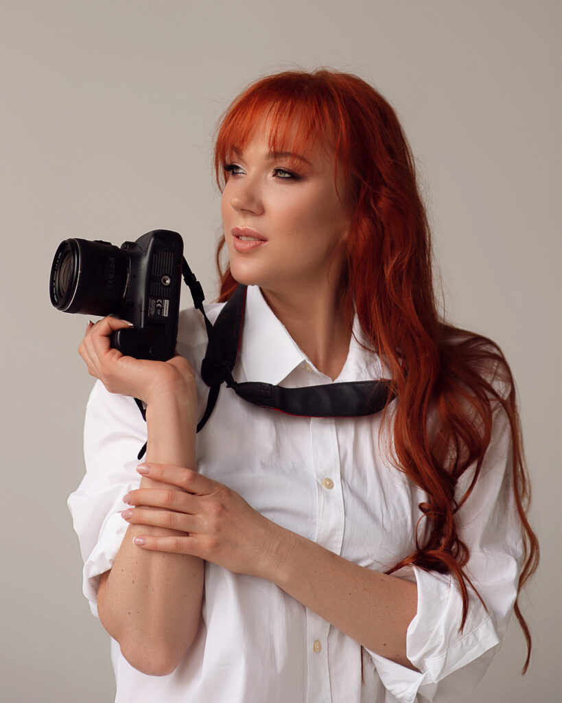 Neugeborenenfotografin in Kiel – Elena Melnikova bei der Arbeit im Fotostudio